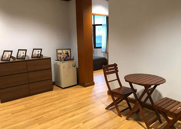 Private In Phatumwan Chula Near Samyan, Chinatown, Jay-o Siam Center, World Middle Of 旅馆 曼谷