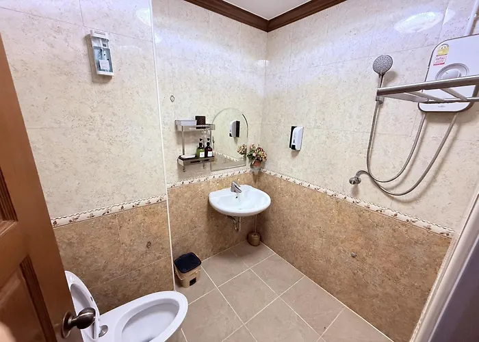 Private In Phatumwan Chula Near Samyan, Chinatown, Jay-o Siam Center, World Middle Of 旅馆 曼谷